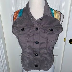 (SOLD🔴) Ariat Women's June Trucker Vest✨